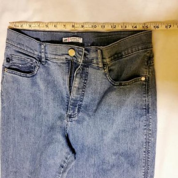 Lee Jeans Classic Fit Size 14 Color Blue - Picture 1 of 4